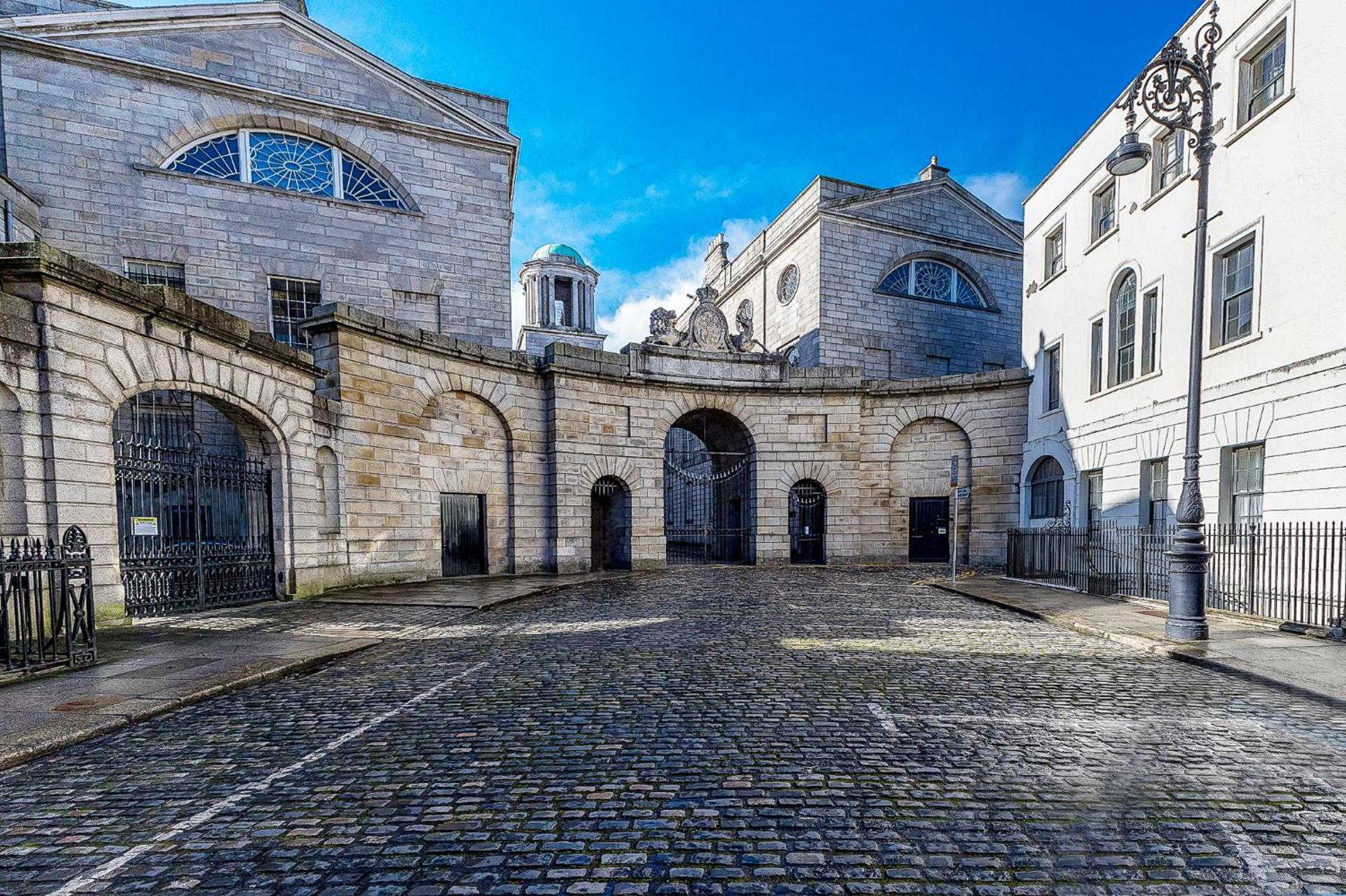 Leinster Apartment, 7 Henrietta Street, Dublin City Centre Esterno foto